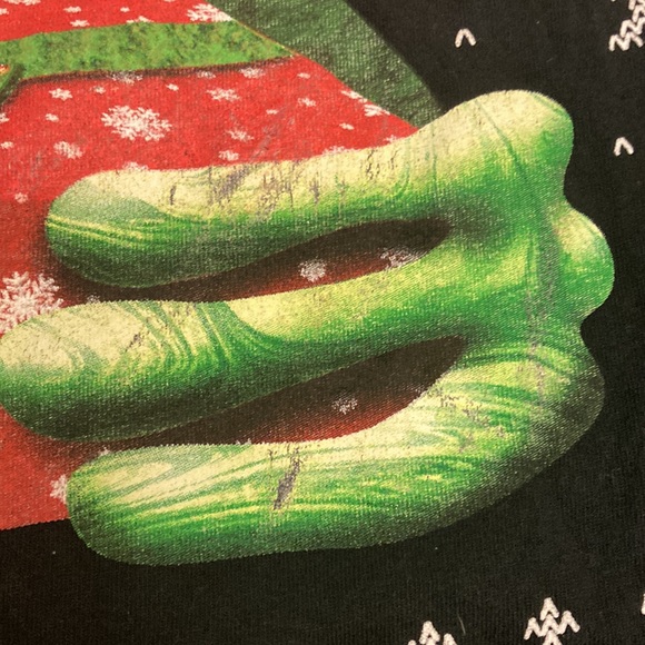 Alien “Believe” Christmas T-shirt - Picture 4 of 4